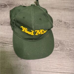 Adjustable green hat